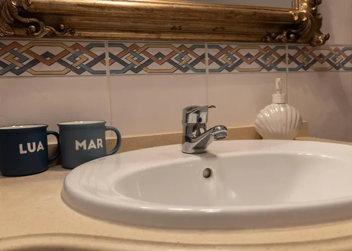 Lua Do Mar - T2 - Piscina - Fte Ao Mar- נאזרה